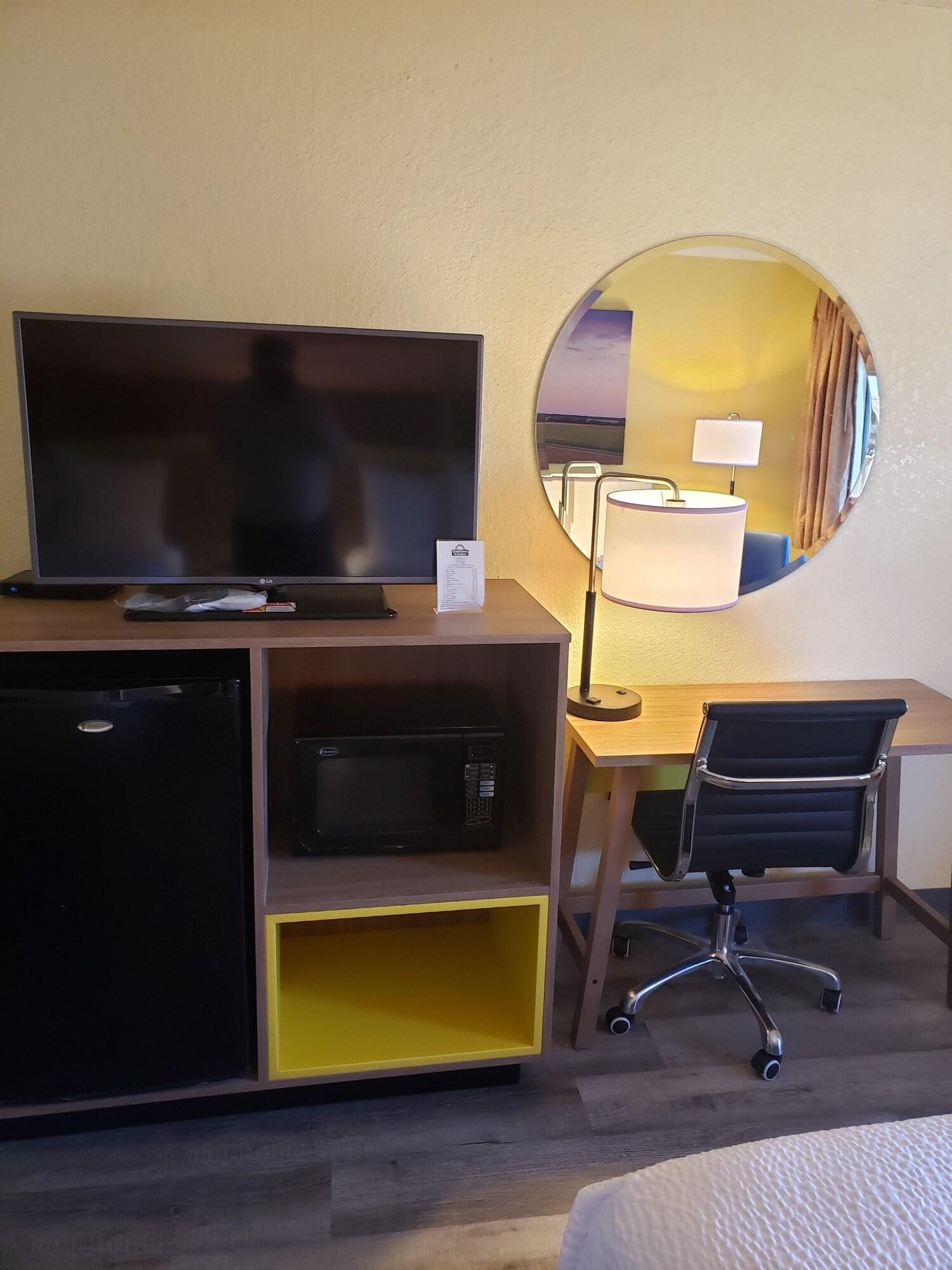 Days Inn & Suites By Wyndham Clovis Ngoại thất bức ảnh