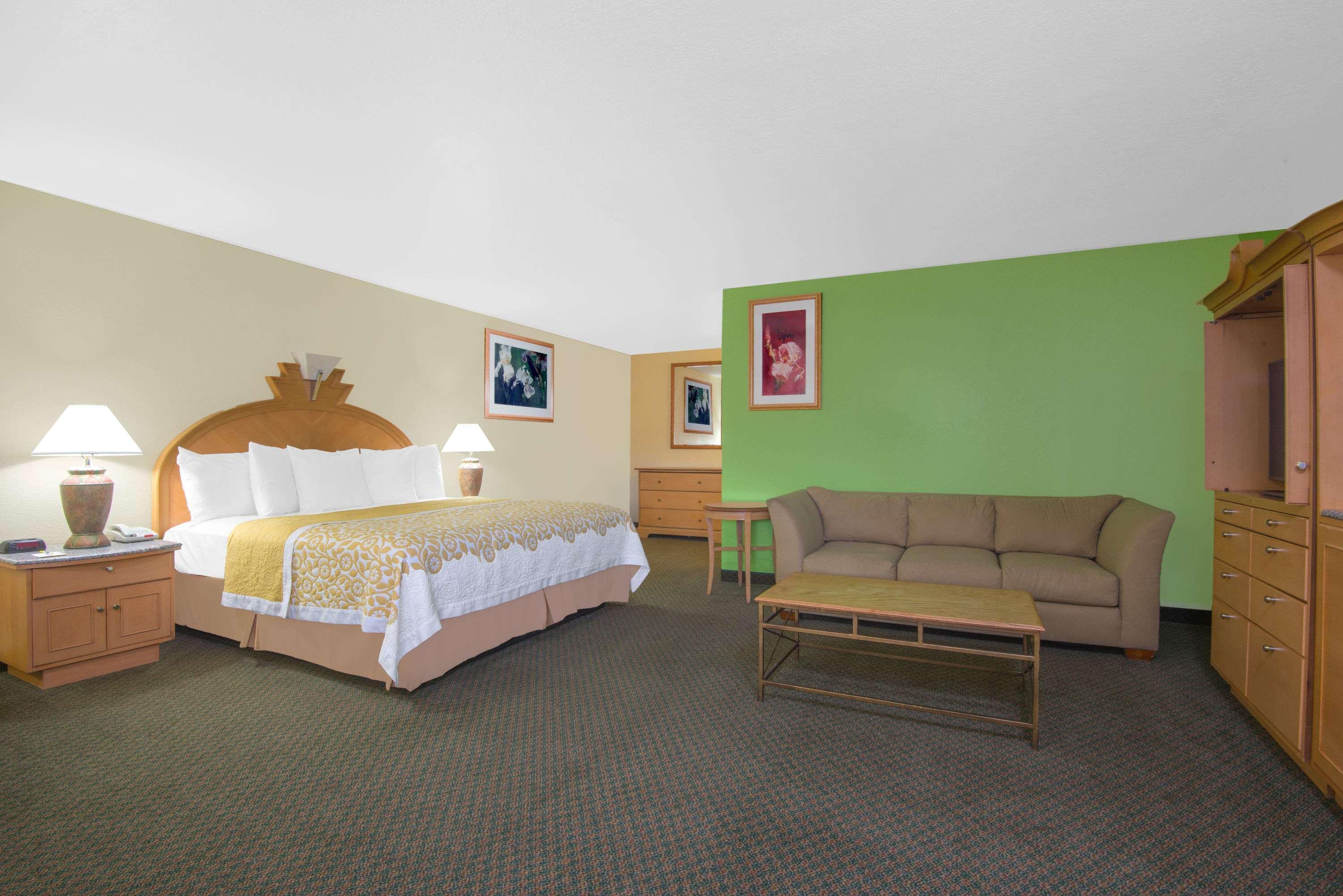 Days Inn & Suites By Wyndham Clovis Ngoại thất bức ảnh