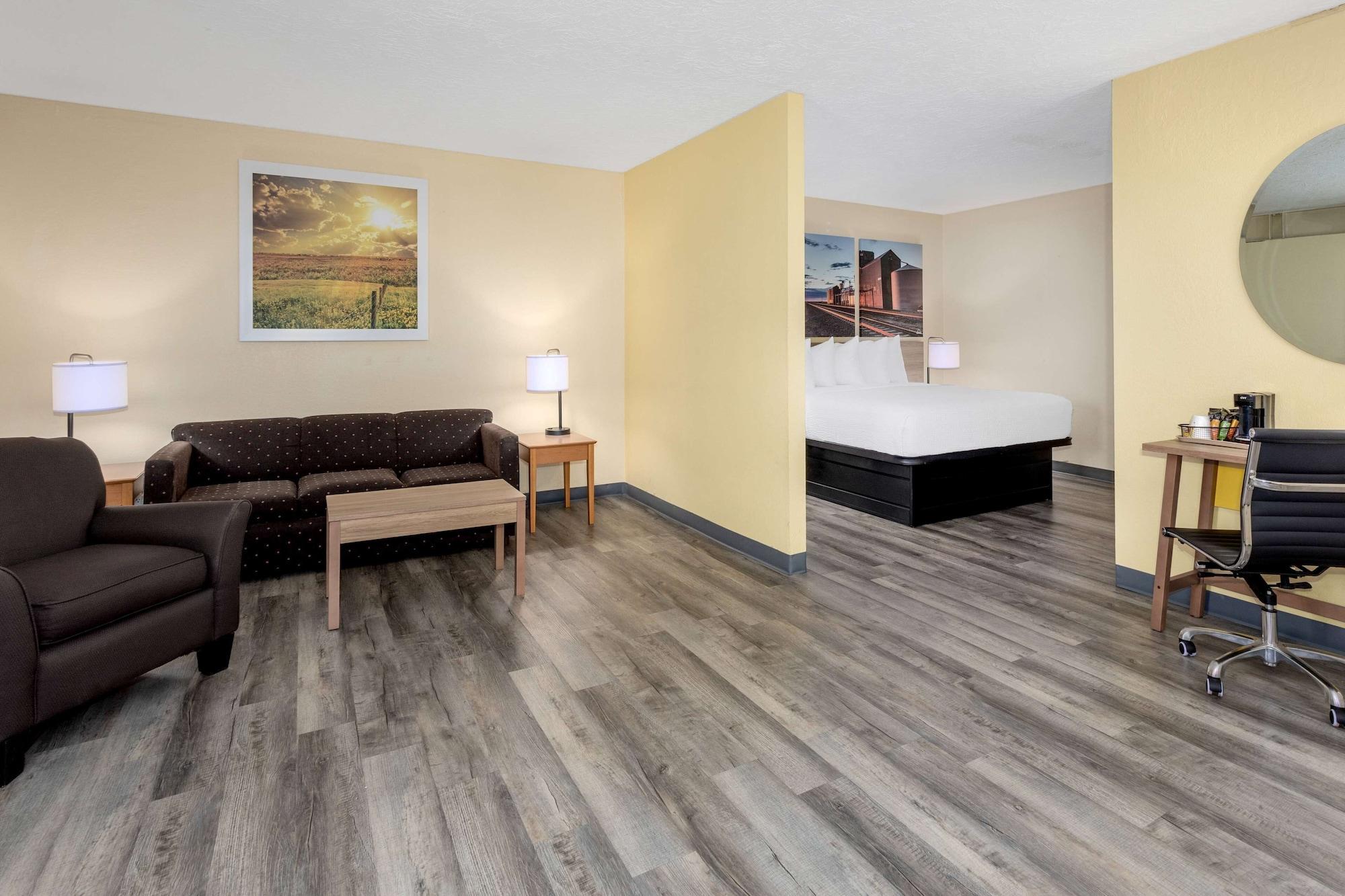 Days Inn & Suites By Wyndham Clovis Ngoại thất bức ảnh