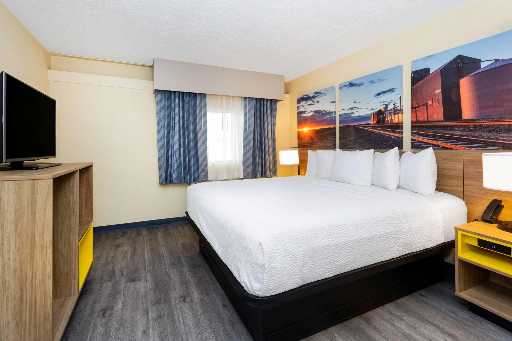 Days Inn & Suites By Wyndham Clovis Ngoại thất bức ảnh