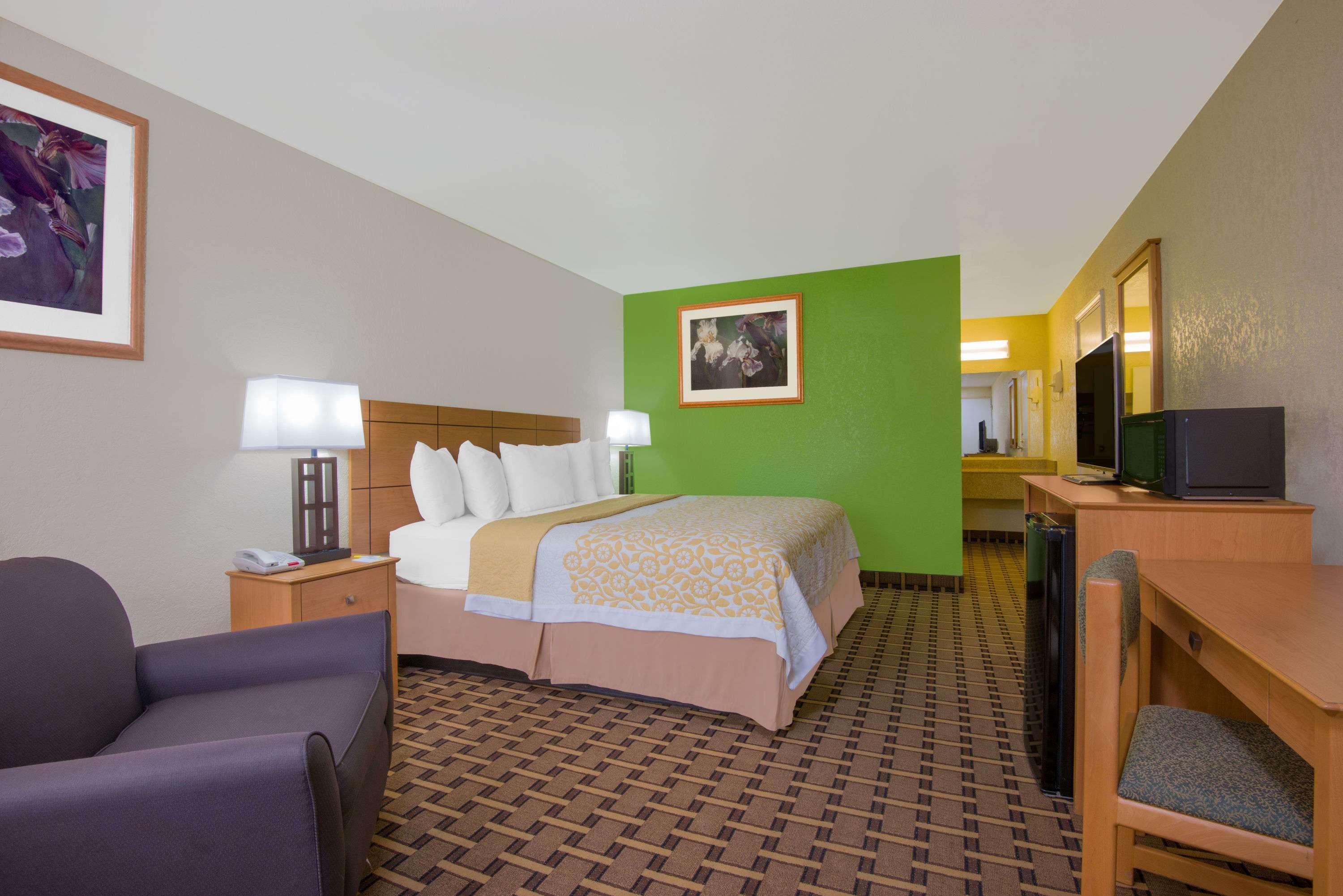 Days Inn & Suites By Wyndham Clovis Ngoại thất bức ảnh