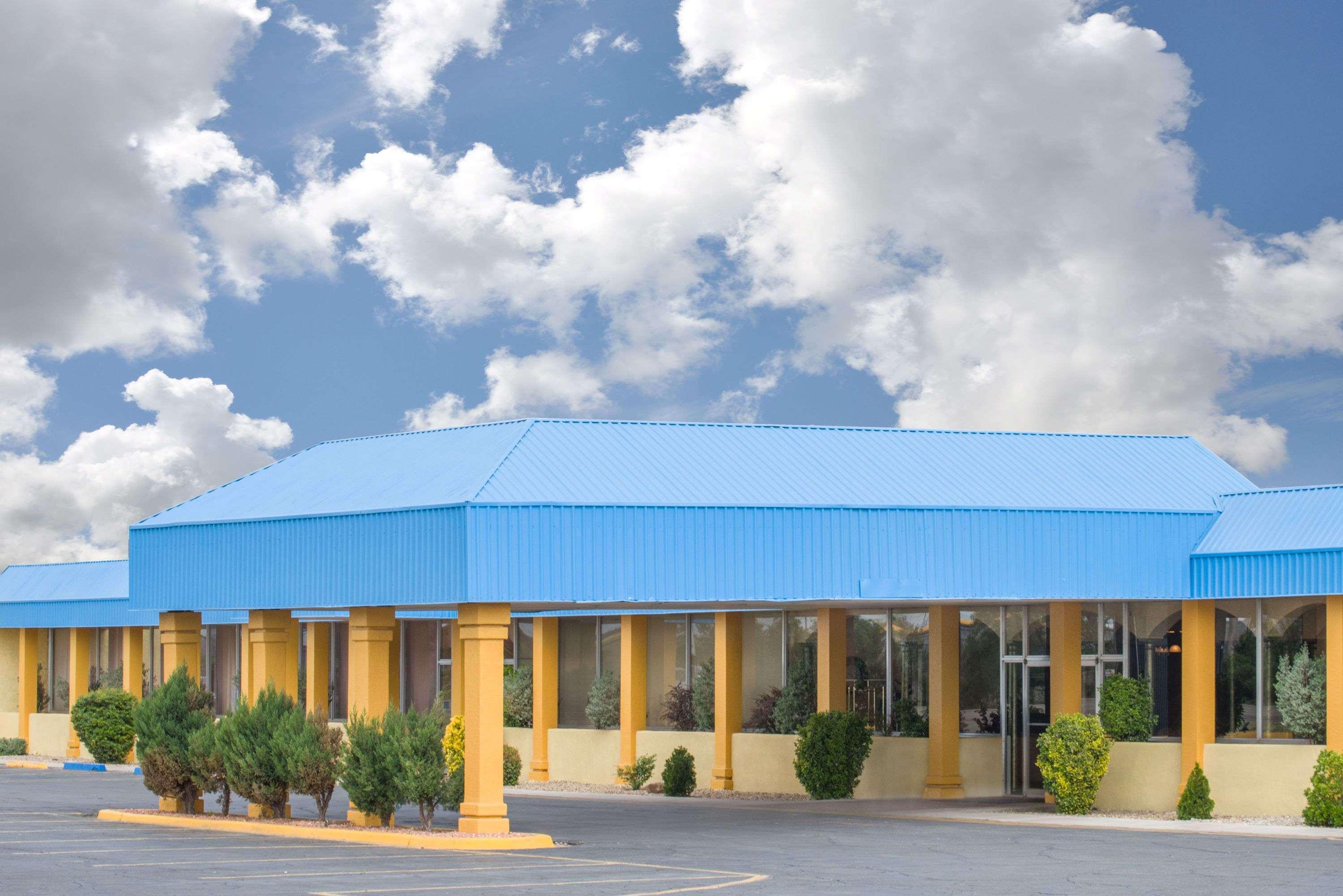 Days Inn & Suites By Wyndham Clovis Ngoại thất bức ảnh